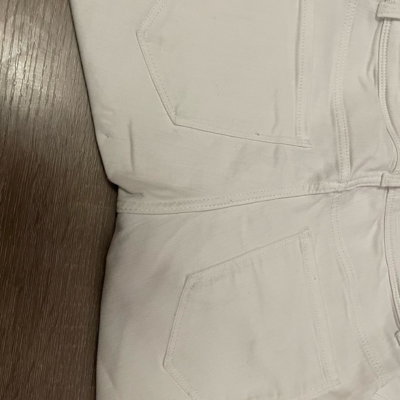 Blouse no brand and zara white jean - Picture 5 of 5